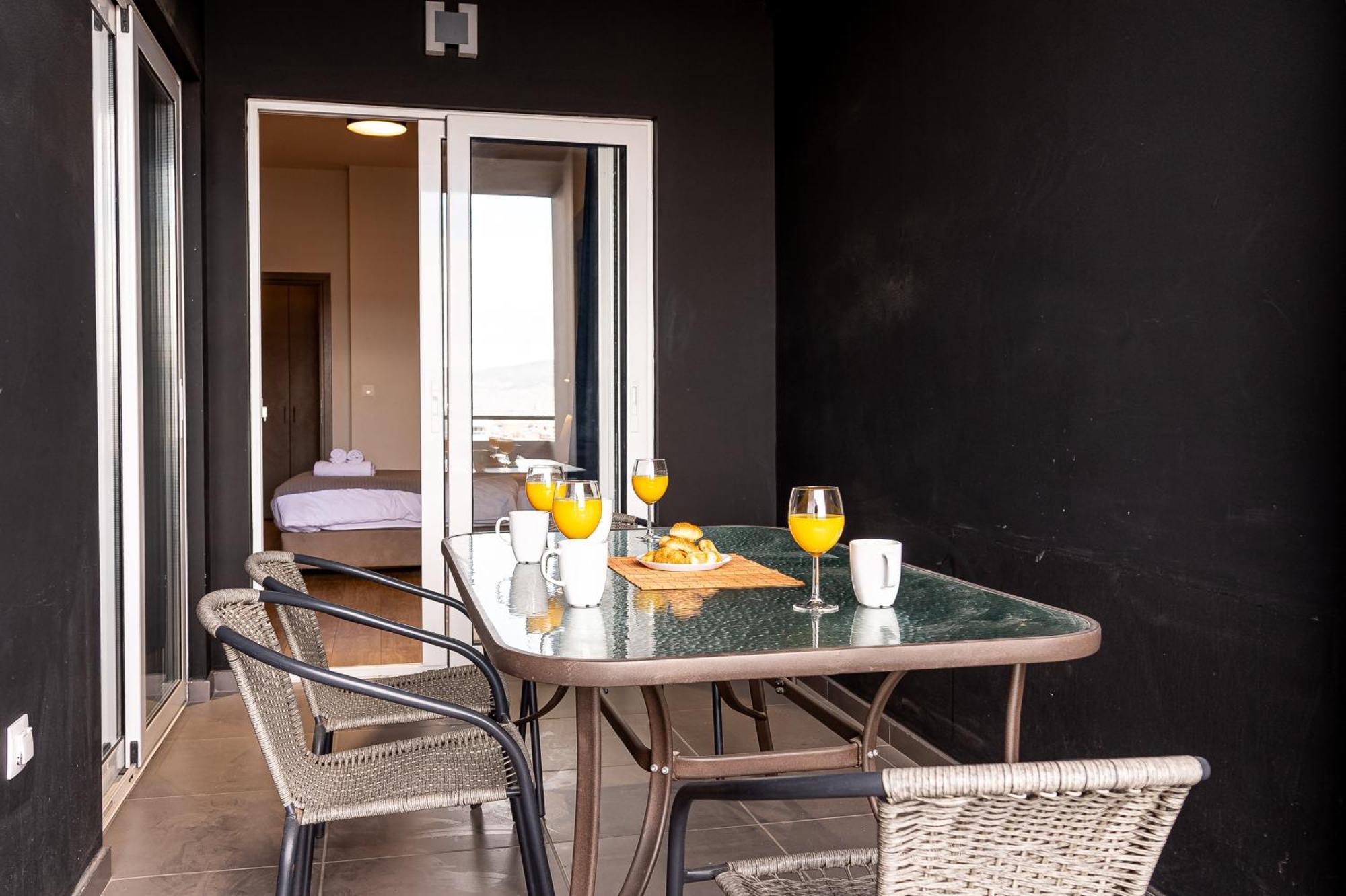 Athenian Infinity Apartments Exterior photo